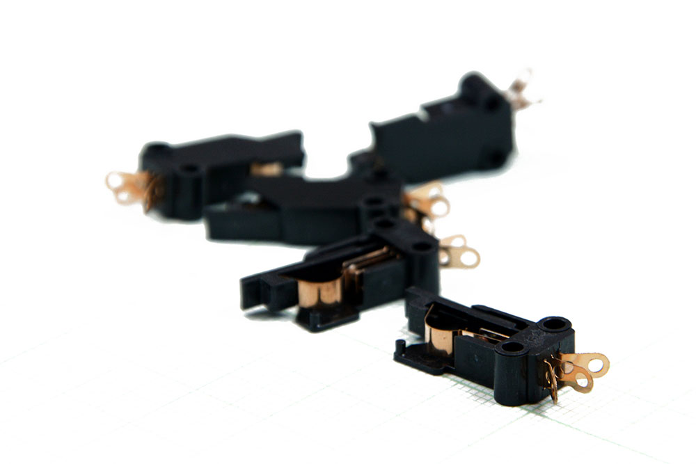 https://app.mtielec.com/uploads/images/product/0001199_-micro-switch-3pin-taiwan.jpeg