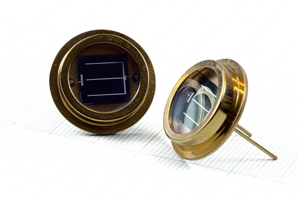 https://app.mtielec.com/uploads/images/product/0001530_-zycu100cpin-photo-diode-taiwan.jpeg