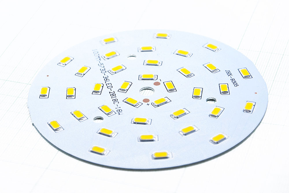 https://app.mtielec.com/uploads/images/product/0002487_-led-pcb-5730-18w-100mil-white-warm.jpeg